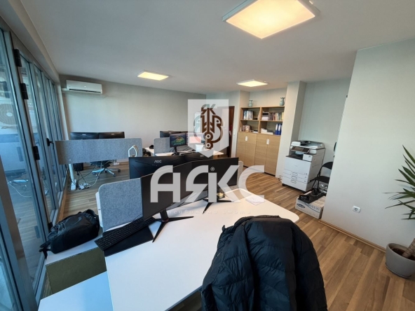 Четиристаен апартамент в София, Хиподрума - 168 кв.м за 1379 €/кв.м - Снимка #1