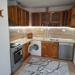 Дава се под наем Тристаен апартамент в Варна, Цветен квартал - 85 кв.м за 448.8 € - Снимка #1