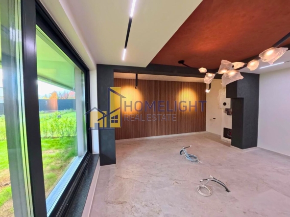 Дава се под наем Офис в София, Славия - 102 кв.м за 1097.01 € - Снимка #1