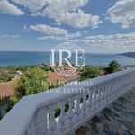 Къща в Балчик - 297 кв.м за 756 €/кв.м - Снимка #1