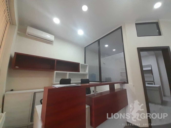 Дава се под наем Офис в Варна, Базар Левски - 55 кв.м за 598.23 € - Снимка #1