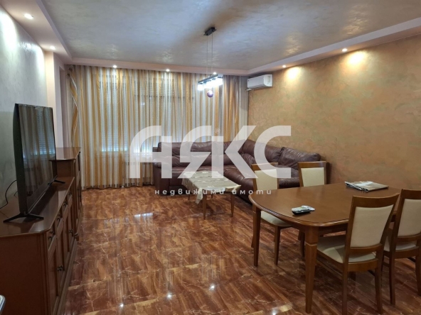 Дава се под наем Двустаен апартамент в София, Дианабад - 70 кв.м за 718.08 € - Снимка #1