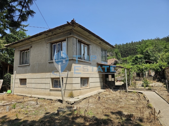 Къща в с. Копривец, Област Русе - 105 кв.м за 62 €/кв.м - Снимка #1