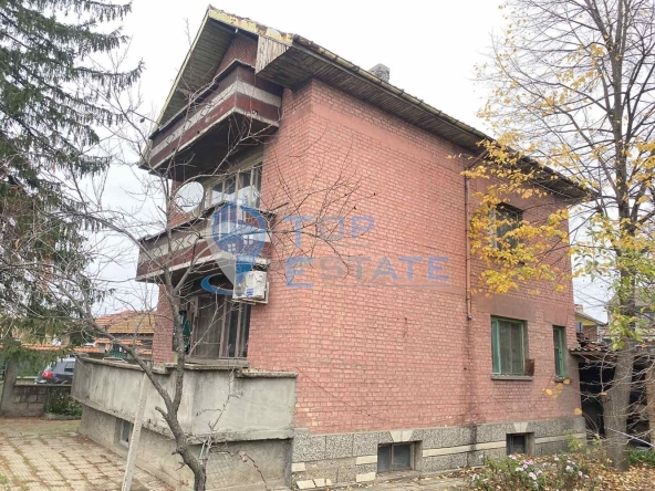 Къща в Горна Оряховица - 160 кв.м за 171 €/кв.м - Снимка #1