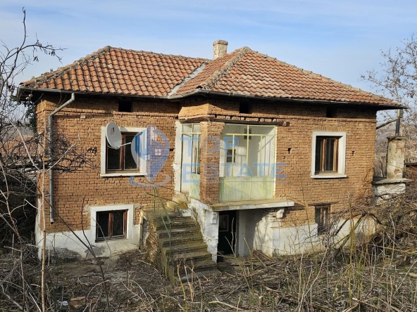 Къща в с. Козловец, Област Велико Търново - 120 кв.м за 43 €/кв.м - Снимка #1