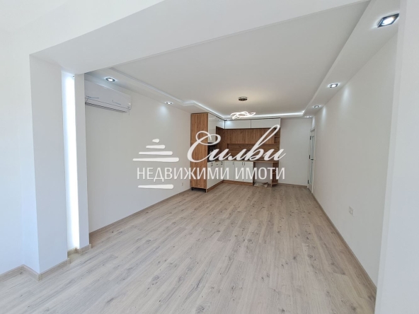 Тристаен апартамент в Шумен, Тракия - 60 кв.м за 1607 €/кв.м - Снимка #1