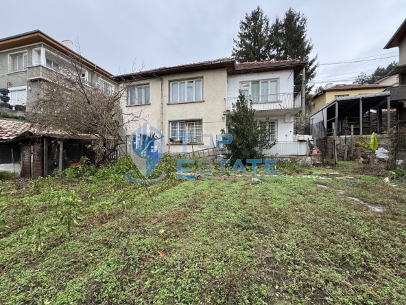 Парцел в Велико Търново, Акация - 389 кв.м за 354 €/кв.м - Снимка #1