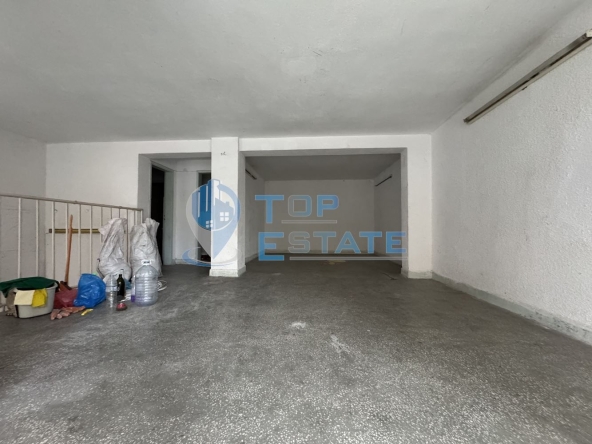 Магазин в Велико Търново, Център - 250 кв.м за 225 €/кв.м - Снимка #1