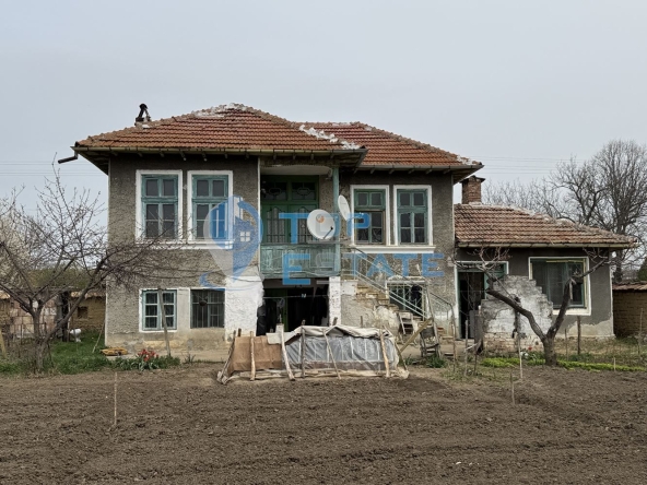 Къща в с. Ресен, Област Велико Търново - 80 кв.м за 407 €/кв.м - Снимка #1