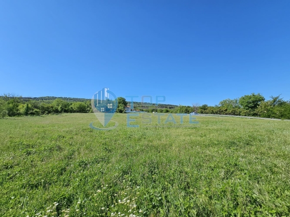 Парцел в Горна Оряховица - 4183 кв.м за 18 €/кв.м - Снимка #1