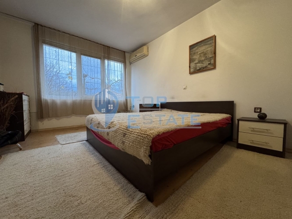 Тристаен апартамент в Велико Търново, Център - 107 кв.м за 858 €/кв.м - Снимка #1