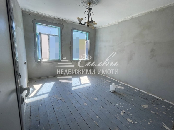 Къща в Шумен, Гривица - 221 кв.м за 589 €/кв.м - Снимка #1