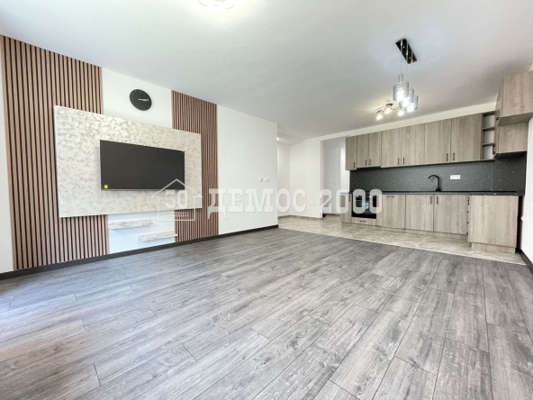 Дава се под наем Тристаен апартамент в Варна, Възраждане 1 - 90 кв.м за 612 € - Снимка #1