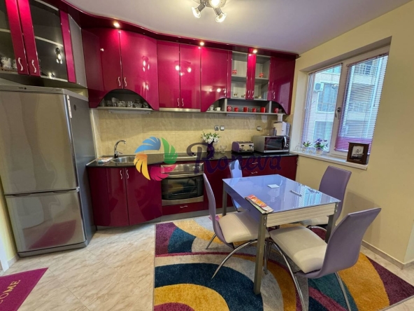Двустаен апартамент в Варна, ВИНС - 60 кв.м за 2550 €/кв.м - Снимка #1