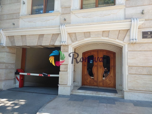 Дава се под наем Гараж / Паркомясто в Варна, Център - 32 кв.м за 149.43 € - Снимка #1