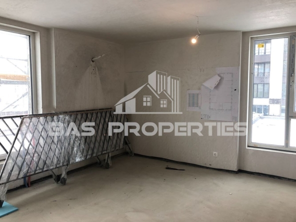 Тристаен апартамент в София, Банишора - 108 кв.м за 1148 €/кв.м - Снимка #1