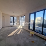 Тристаен апартамент в Търговище, Вароша - 200 кв.м за 383 €/кв.м - Снимка #1