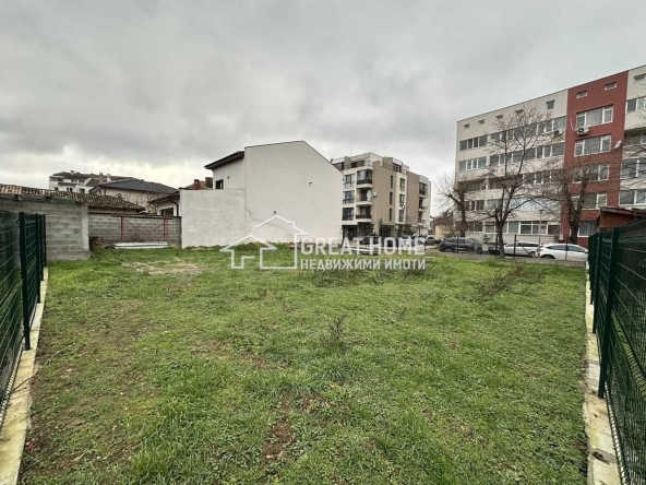 Дава се под наем Парцел в Търговище, Вароша - 420 кв.м за 255 € - Снимка #1