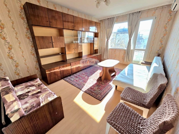 Двустаен апартамент в Варна, Погреби - 60 кв.м за 1105 €/кв.м - Снимка #1