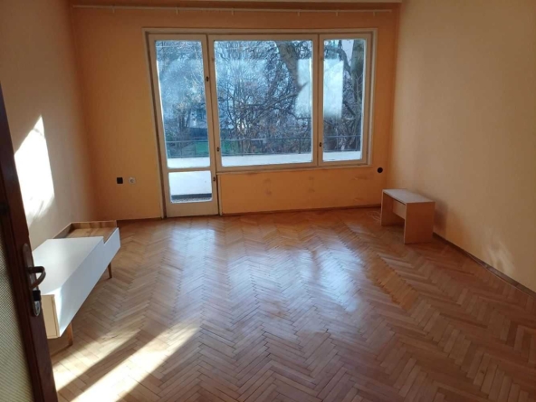 Дава се под наем Двустаен апартамент в София, Лозенец - 85 кв.м за 548.25 € - Снимка #1