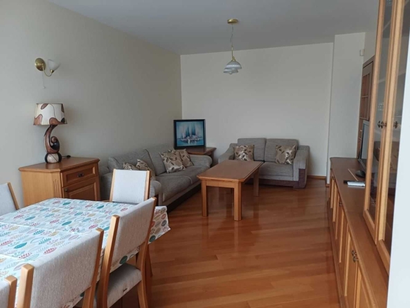 Дава се под наем Тристаен апартамент в София, Медицинска академия - 100 кв.м за 947.58 € - Снимка #1