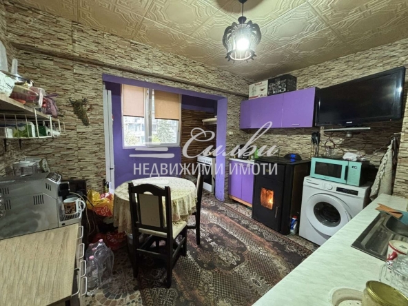 Тристаен апартамент в Шумен, Тракия - 80 кв.м за 587 €/кв.м - Снимка #1