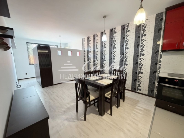 Двустаен апартамент в Шумен, Център - 86 кв.м за 1098 €/кв.м - Снимка #1