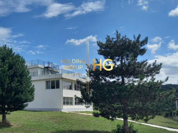 Къща в Варна, м-т Зеленика - 375 кв.м за 1087 €/кв.м - Снимка #1