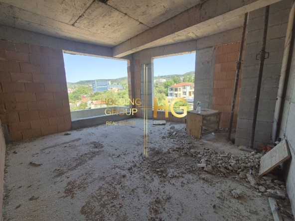 Тристаен апартамент в Варна, Изгрев - 89 кв.м за 896 €/кв.м - Снимка #1