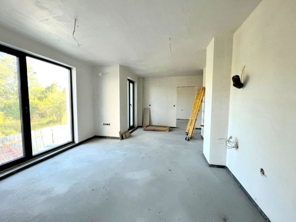 Тристаен апартамент в София, Овча купел - 82 кв.м за 1757 €/кв.м - Снимка #1