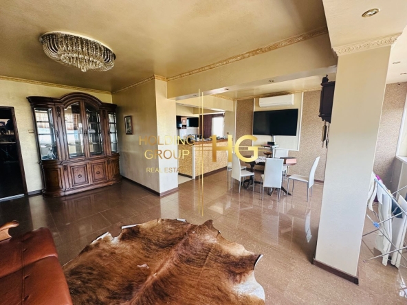 Четиристаен апартамент в Варна, Център - 100 кв.м за 1148 €/кв.м - Снимка #1