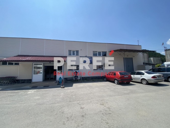 Магазин в Пирдоп - 480 кв.м за 530 €/кв.м - Снимка #1