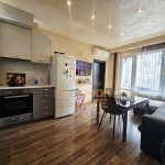 Тристаен апартамент в Варна, Цветен квартал - 60 кв.м за 1352 €/кв.м - Снимка #1