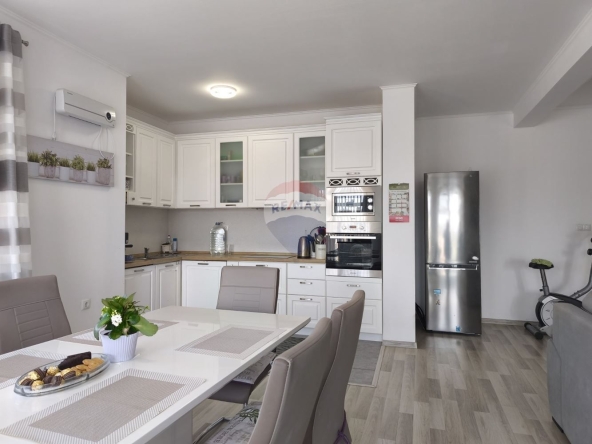 Къща в с. Соколово, Област Добрич - 146 кв.м за 800 €/кв.м - Снимка #1