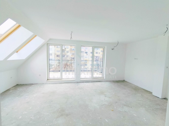 Четиристаен апартамент в Варна, Левски - 117 кв.м за 955 €/кв.м - Снимка #1