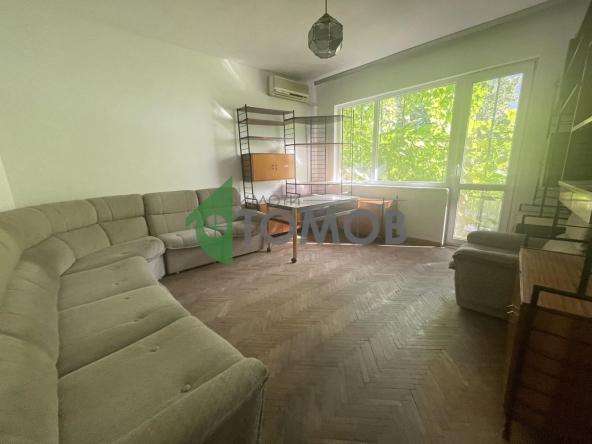Двустаен апартамент в Шумен, Добруджански - 70 кв.м за 1239 €/кв.м - Снимка #1