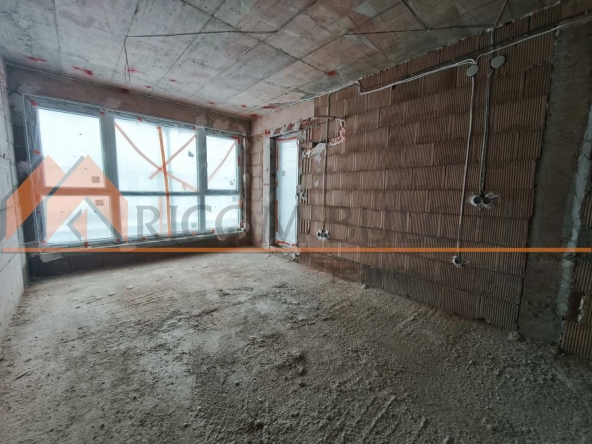 Двустаен апартамент в Варна, Бриз - 61 кв.м за 1255 €/кв.м - Снимка #1