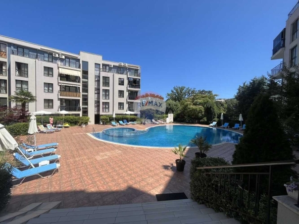 Тристаен апартамент в к.к. Златни пясъци - 134 кв.м за 605 €/кв.м - Снимка #1