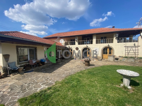 Къща в с. Веселиново, Област Шумен - 200 кв.м за 415 €/кв.м - Снимка #1