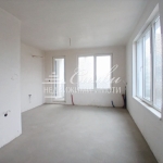Двустаен апартамент в Шумен, Тракия - 70 кв.м за 653 €/кв.м - Снимка #1