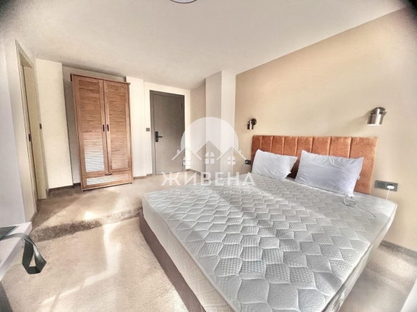 Хотел в к.к. Св.Св. Константин и Елена - 750 кв.м за 1020 €/кв.м - Снимка #1