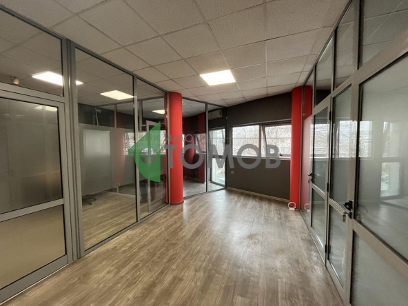 Офис в Шумен, Център - 40 кв.м за 1000 €/кв.м - Снимка #1