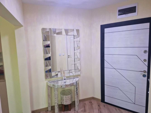 Дава се под наем Двустаен апартамент в Пловдив, Кършияка - 56 кв.м за 548.25 € - Снимка #1