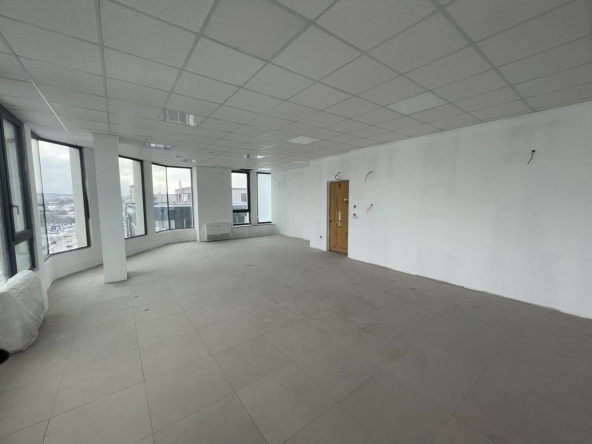 Дава се под наем Офис в София, Център - 278 кв.м за 3610.8 € - Снимка #1