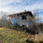 Къща в с. Кавлак, Област Велико Търново - 300 кв.м за 36 €/кв.м - Снимка #1