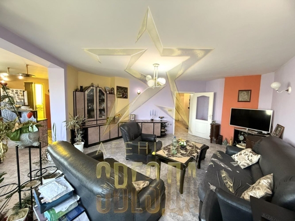Тристаен апартамент в Пловдив, Кършияка - 140 кв.м за 856 €/кв.м - Снимка #1