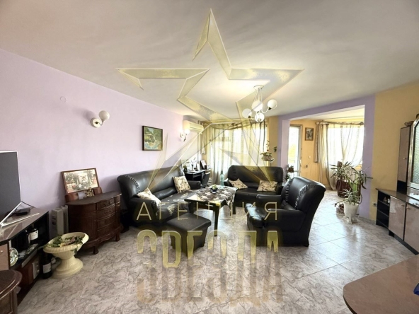 Тристаен апартамент в Пловдив, Кършияка - 130 кв.м за 785 €/кв.м - Снимка #1