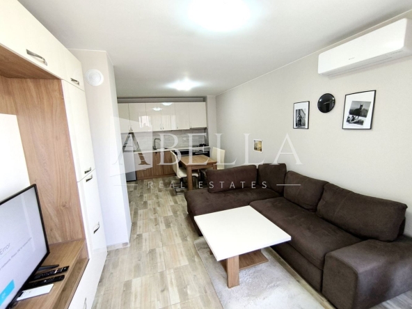 Дава се под наем Двустаен апартамент в София, Бъкстон - 70 кв.м за 598.23 € - Снимка #1