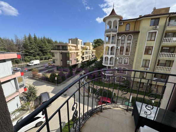 Тристаен апартамент в к.к. Слънчев бряг - 113 кв.м за 406 €/кв.м - Снимка #1