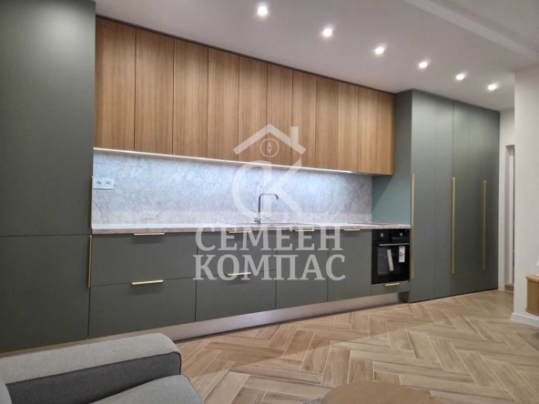 Дава се под наем Двустаен апартамент в Пловдив, Гагарин - 70 кв.м за 548.25 € - Снимка #1